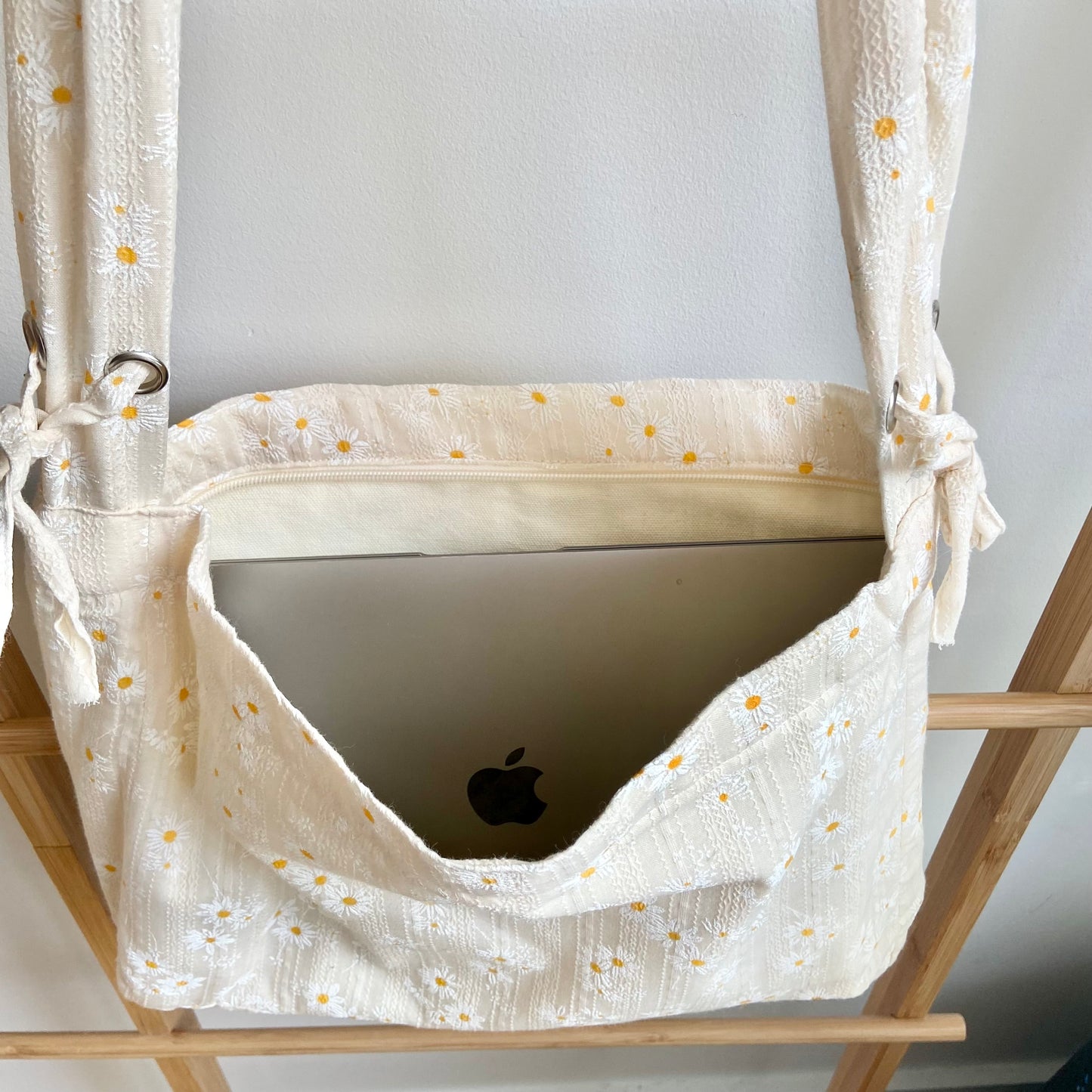 Daisy Tote Bag with Canvas Interior and Hidden Pocket