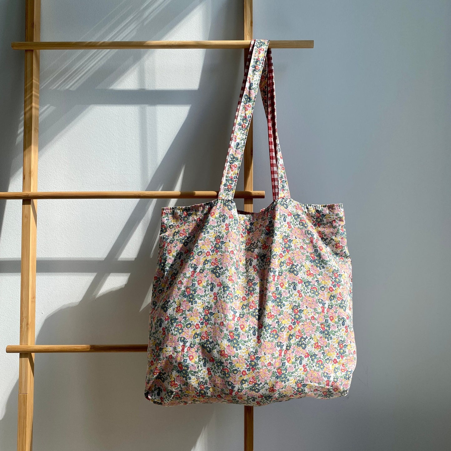 Reversible Tote Bag – Floral & Plaid Pattern